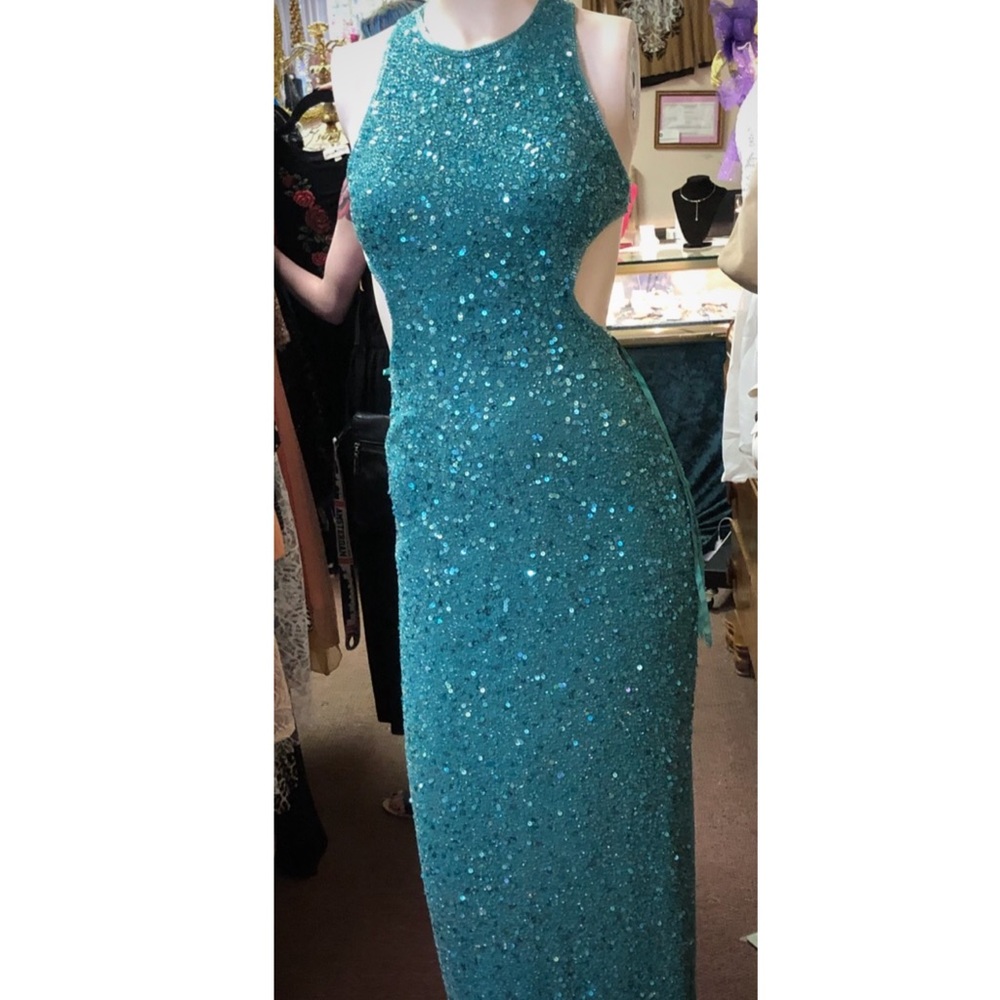 Scala Seafoam Color Gown - image 3